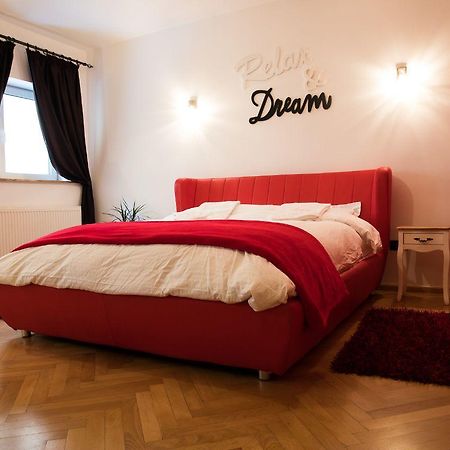 Ferienwohnung Luky10 Brașov Exterior foto